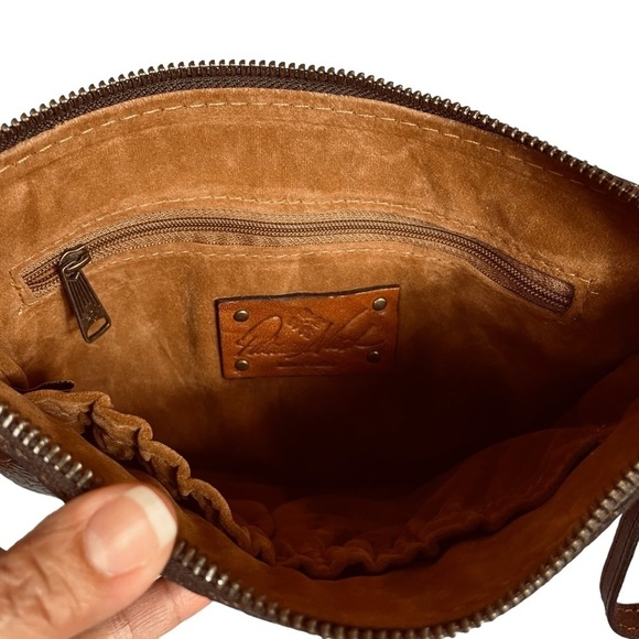 Patricia Nash Dark Brown Tooled 100% Leather Cassini Wristlet - Paisley Design - Picture 8 of 13